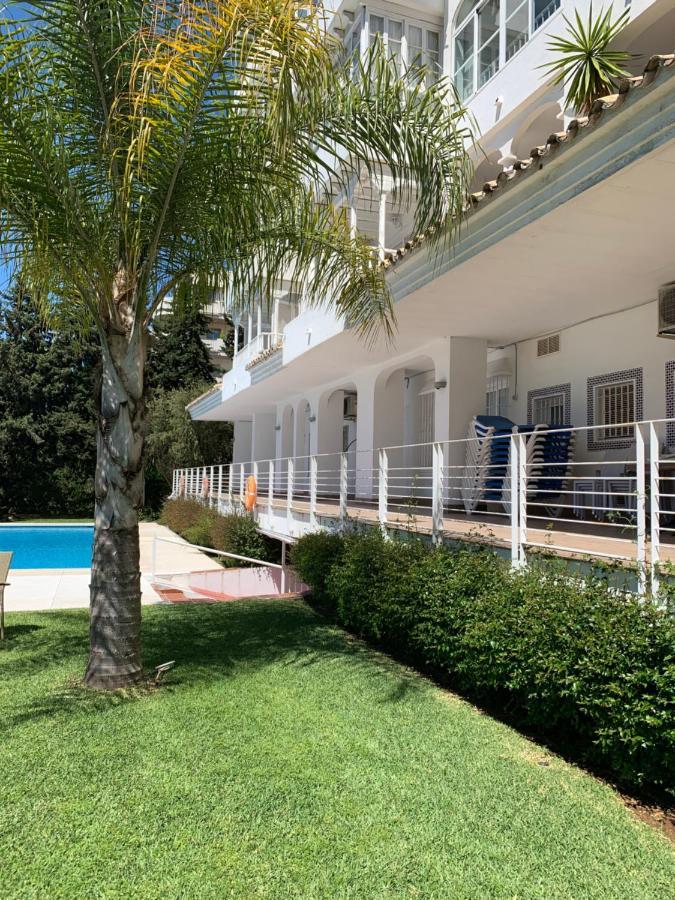 Centro Plaza Puerto Banus Bed and breakfast *